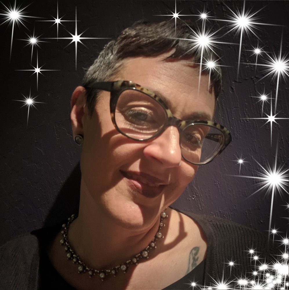 Meet your Posher, Gina